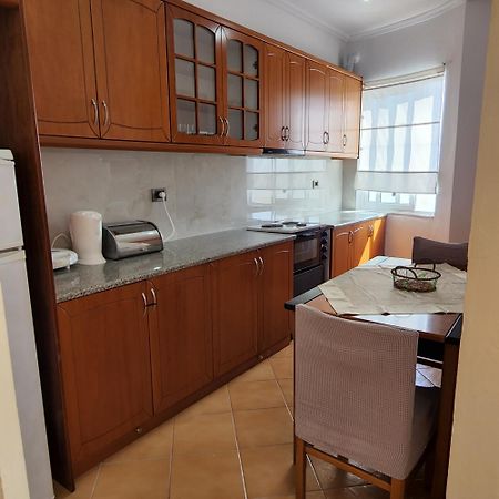 Sunsea Apartment Sarandë Esterno foto