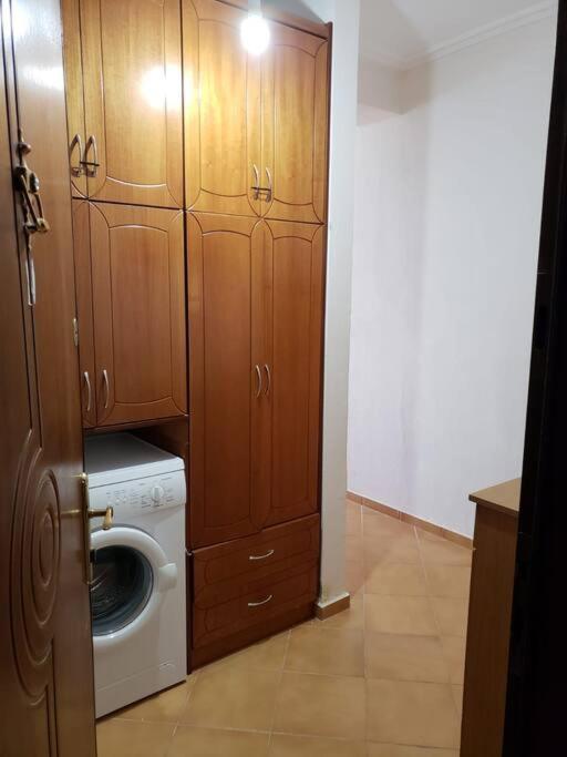 Sunsea Apartment Sarandë Esterno foto